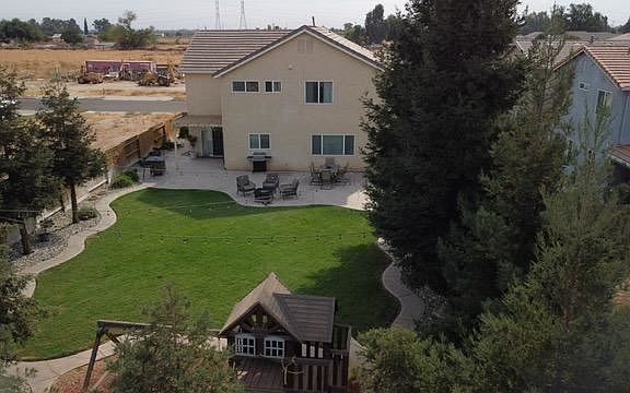 3rd image of 3139 Walnut Ln