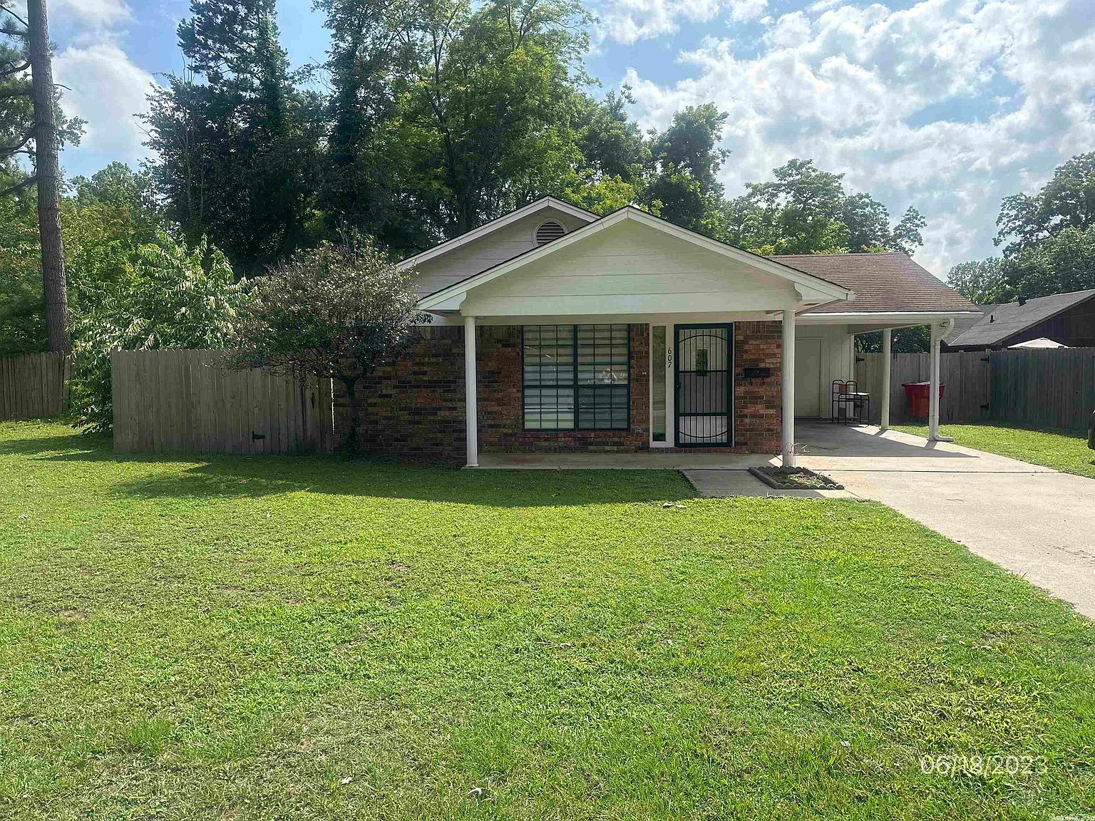607 N 4th St, Dardanelle, AR 72834 Zillow