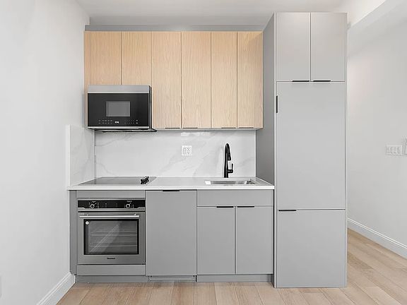 4th image of 423 Court St APT 3