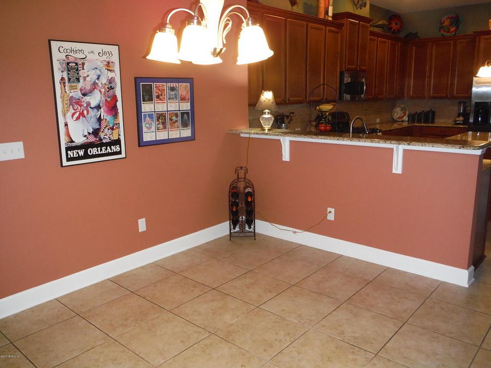2nd image of 224 N Arabella Way