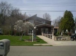 1426 Jersey St, Lake Milton, OH 44429