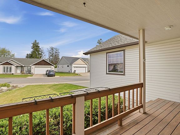 4th image of 1605 N Tschirley Ln