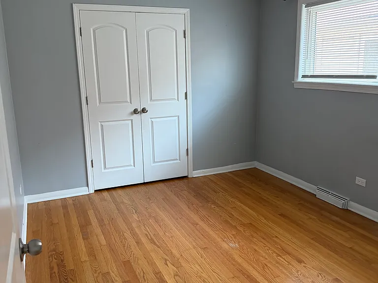 5515 W Sunnyside Ave #2 — Photo 2