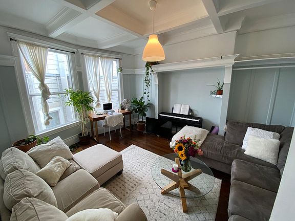 5th image of 1058 Divisadero St