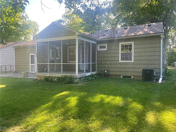 2nd image of 7504 Briar Dr