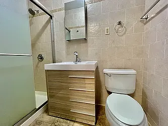 Rented by R New York