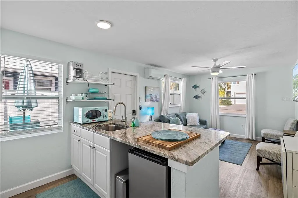1 bed, 1.0 bath, 431 sqft, $2,000 — Photo 3