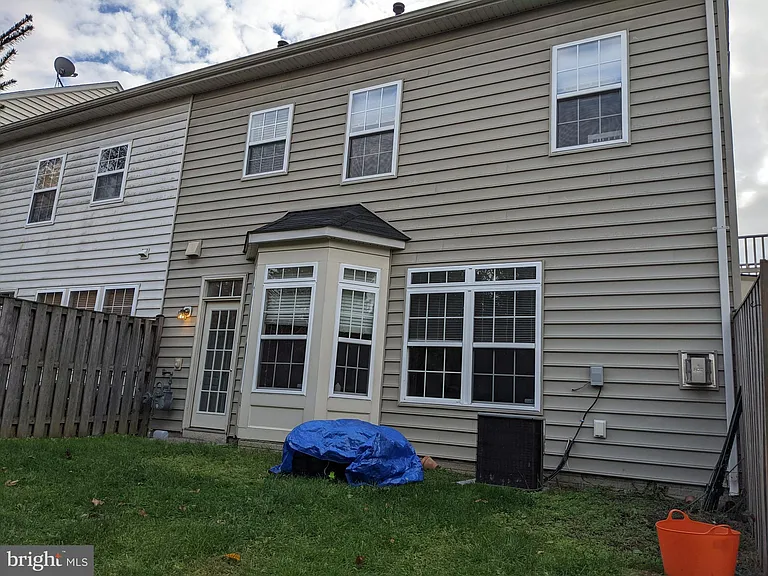 314 Kintyre Ln — Photo 29