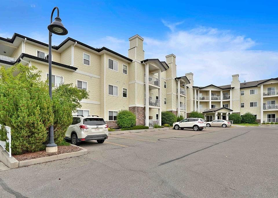 1st image of 72 SW Quigley Dr #115