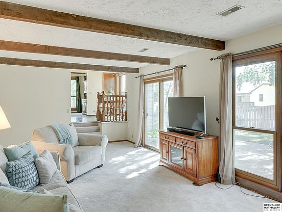 5th image of 801 Driftwood Dr