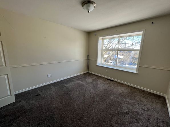 3 bedroom rental in Abbotsford — photo 5