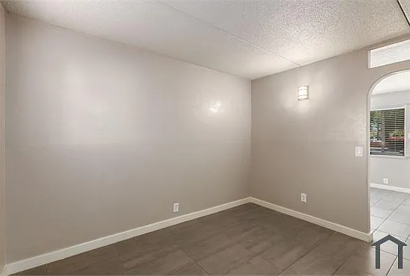 769 E Pierce St #7 — Photo 10