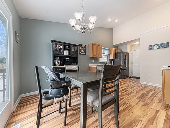 4th image of 72684 Faye Ct