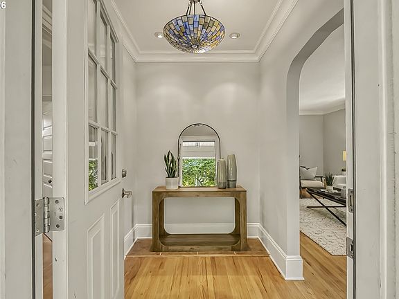 5th image of 1533 NE 46th Ave