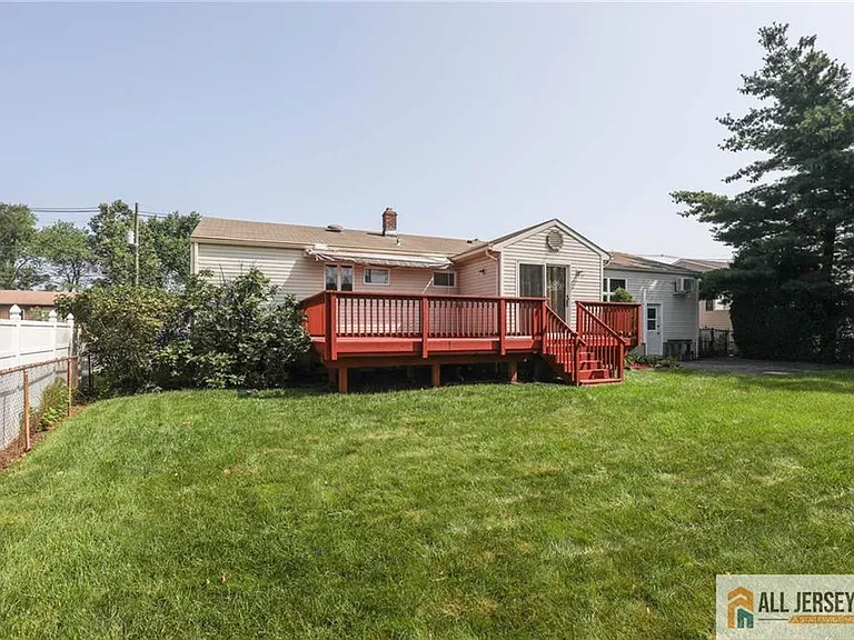 10 Eardley Rd — Photo 33