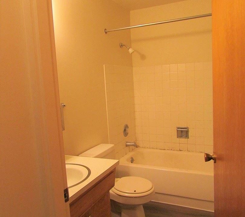 Robertson Apartments 2341 NE 55th St Seattle WA Zillow