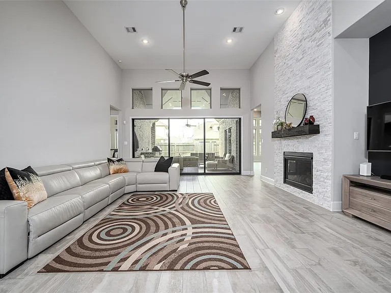 2511 Marble Hill Dr — Photo 11
