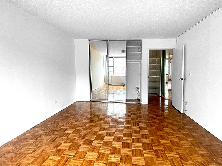 301 E 79th St #16P — Photo 7
