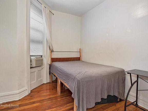 4th image of 794 Washington Ave APT 7