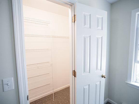 Walk in closet