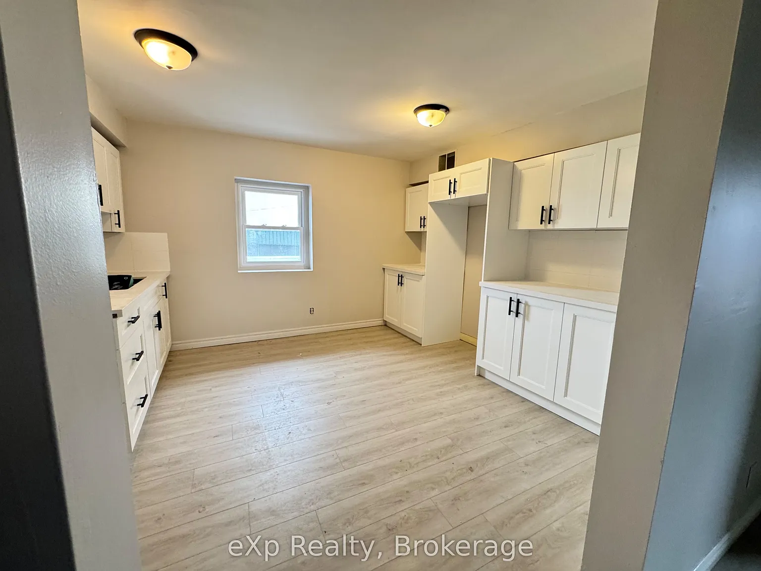 2 bed, $2,000 — Photo 3