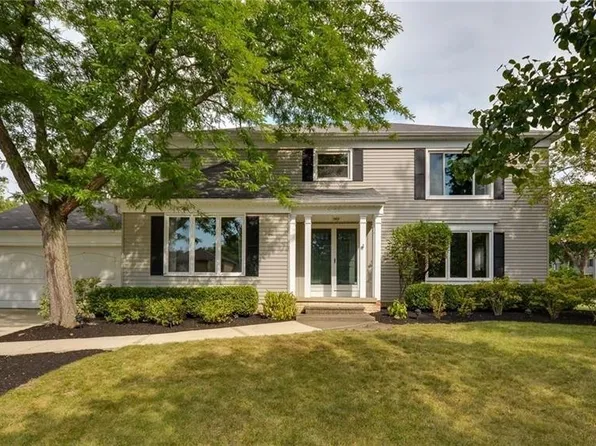 21780 Martins Way, Rocky River, OH 44116