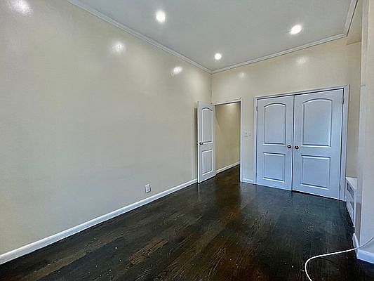 4th image of 52 W 119th St APT 4