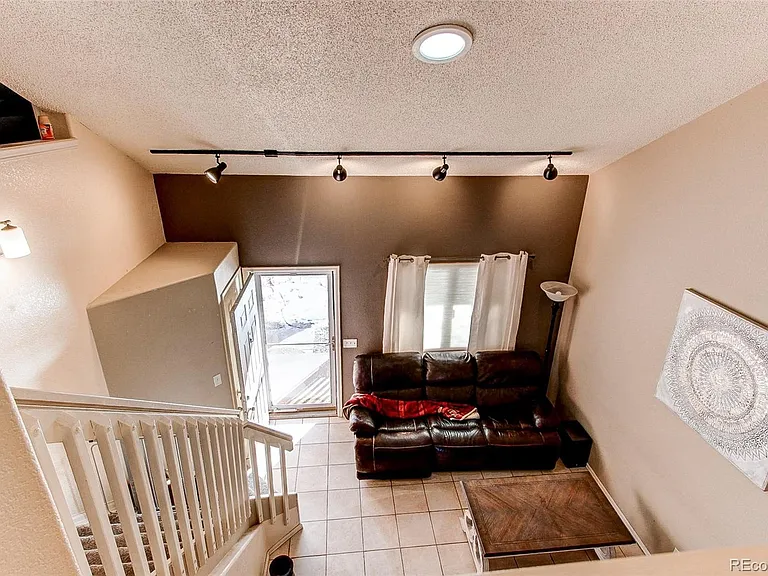 23527 Broadmoor Dr — Photo 11