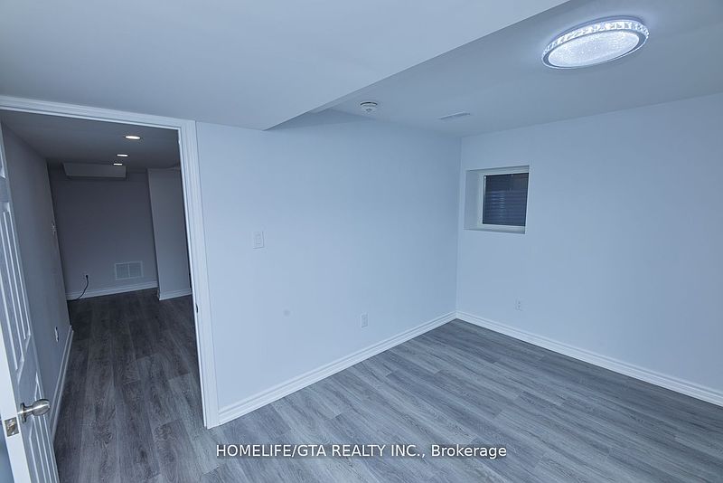 Ajax House for rent - 2 Bedrooms — photo 16