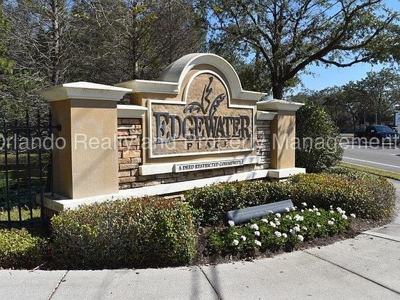 3rd image of 7907 Longwood Run Ln