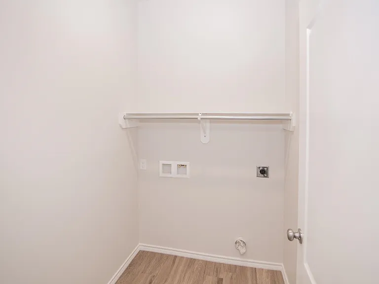 100 Mia Ln — Photo 8