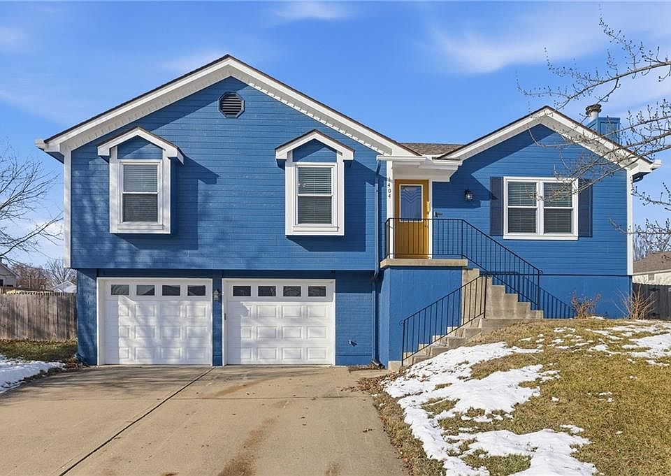 1404 NE Grand Ave, Lees Summit, MO 64086 | Zillow
