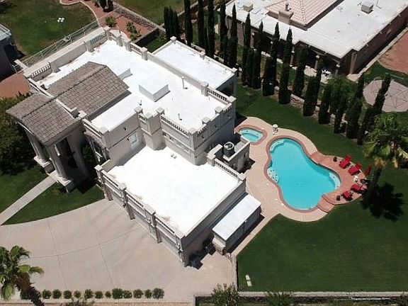 2nd image of 655 Jeanny Marie Ct