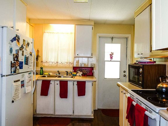 3rd image of 12651 Seminole Blvd Lot 15L