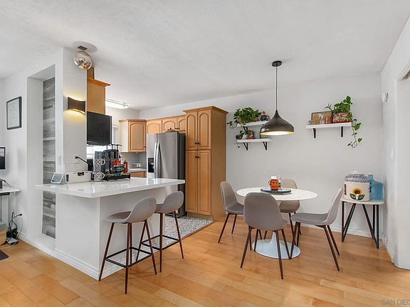 4th image of 4360 42nd St APT 6