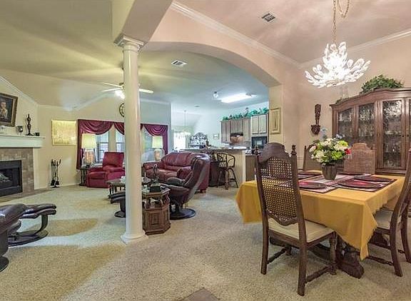 3rd image of 617 Winterwood Dr