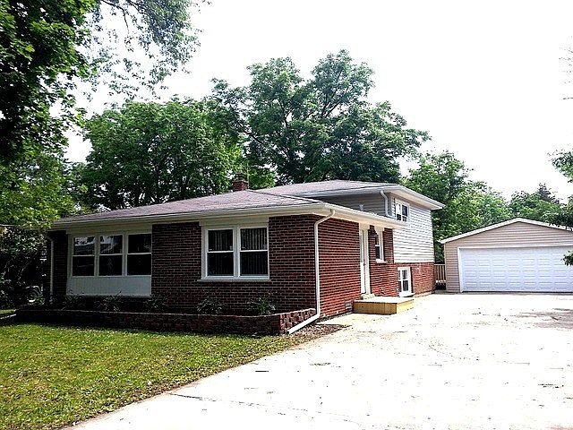 1st image of 1143 Lawrence Dr