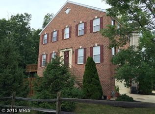 8351 Regal Oak Ct, Springfield, VA 22152