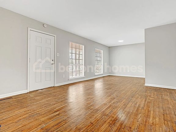 4th image of 4012 Hazelwood Rd