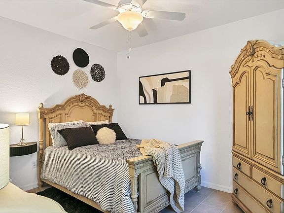 4th image of 5558 Palmer Cir Unit 101