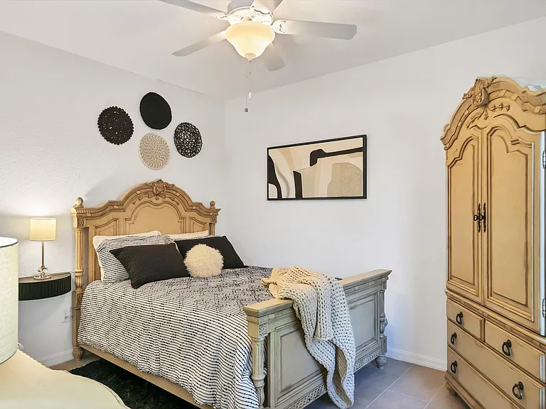 5558 Palmer Cir #101 — Photo 4