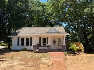 920 Cardinal Dr, Gainesville, GA 30501