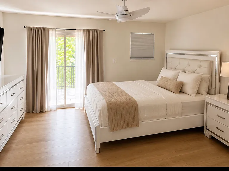 23058 Broadmoor Ct — Photo 4