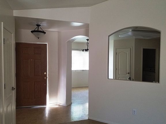 4th image of 4107 E Lushfield Dr