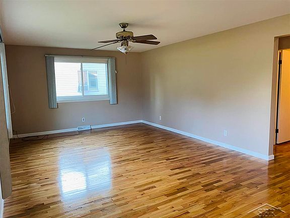 5th image of 2315 Kansas Ave