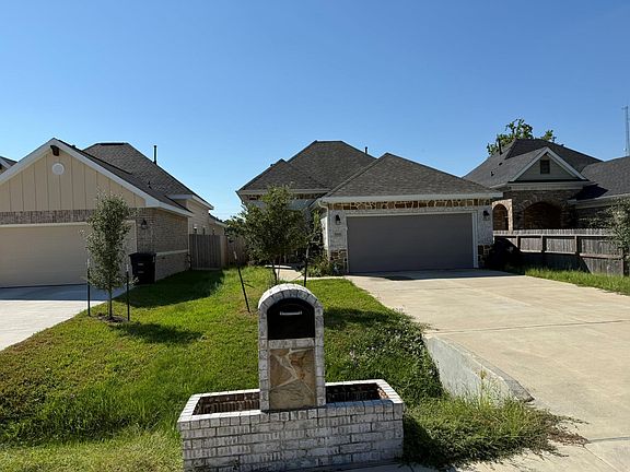 3rd image of 5818 Tautenhahn Rd