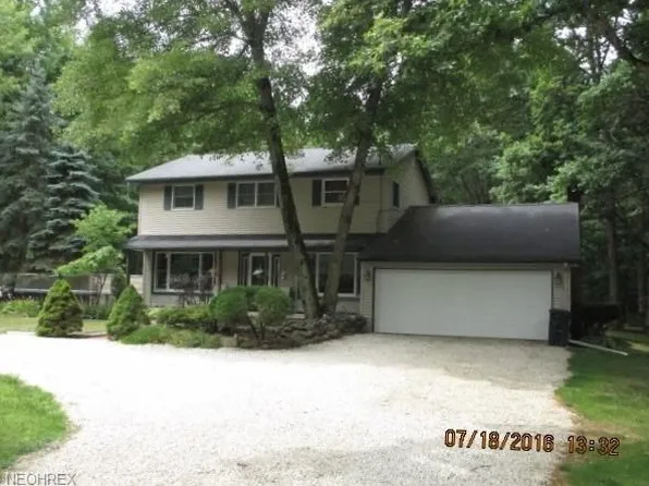 1360 Kale Adams Rd, Leavittsburg, OH 44430