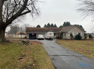 229 S Munson Rd, Swanton, OH 43558