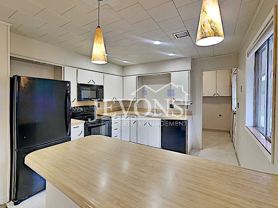 3208 Carol Ave, Yakima, WA 98902 Zillow