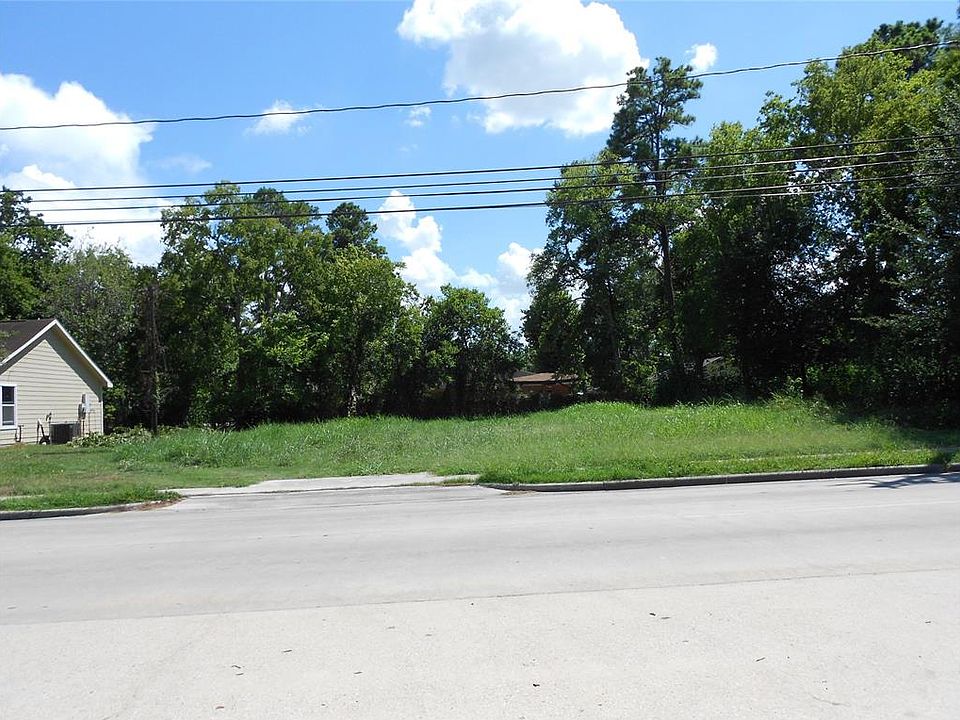 1st image of 2421 S Victory Dr